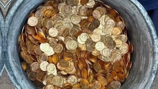 Nhóm công nhân đào trúng kho vàng trị giá 10 triệu USD