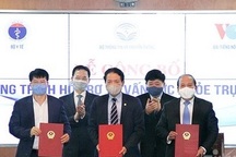 Tư vấn khám chữa bệnh từ xa miễn phí qua video call