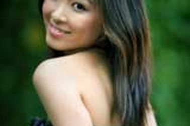 Tấm lưng trần gợi cảm