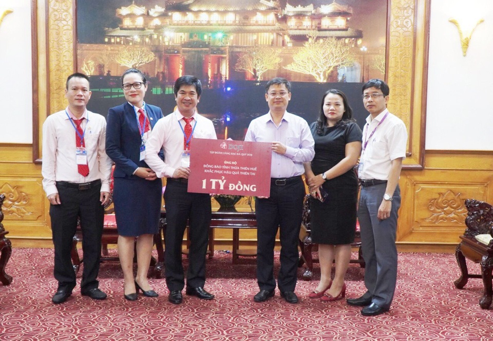 DOJI tặng 1 tỷ đồng hỗ trợ đồng bào bị ảnh hưởng bởi lũ lụt tại Thừa Thiên - Huế - 1 DOJI tặng 1 tỷ đồng hỗ trợ đồng bào bị ảnh hưởng bởi lũ lụt tại Thừa Thiên - Huế - 1