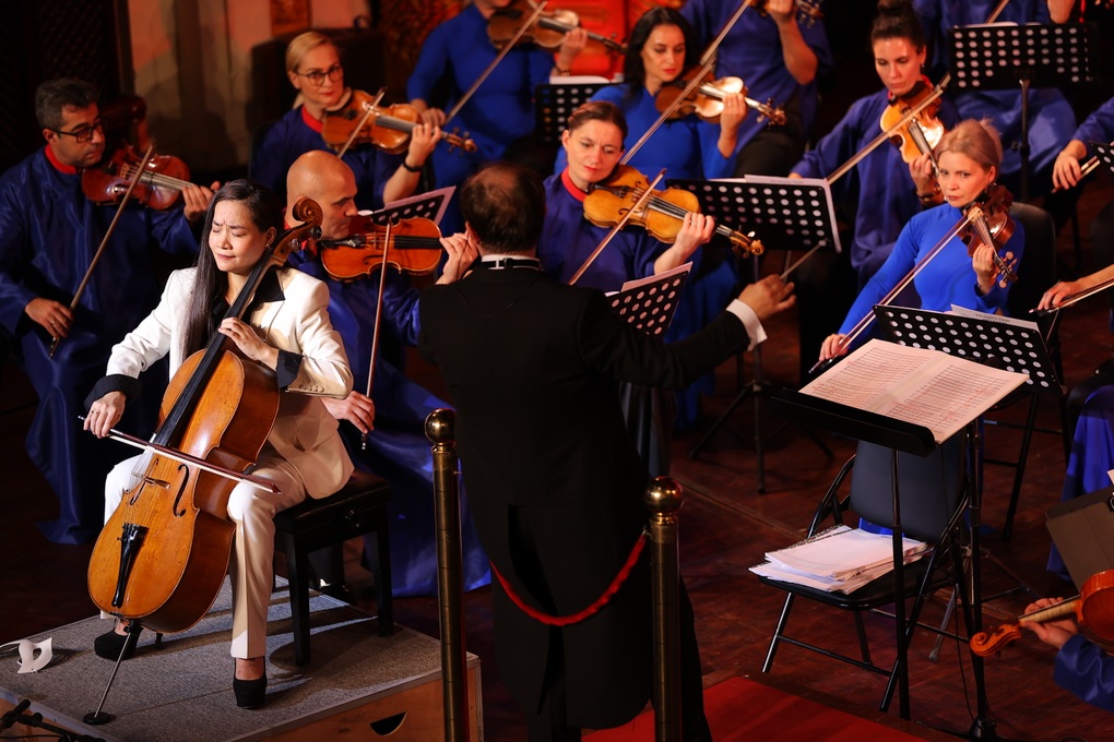 Nghệ sĩ Đinh Hoài Xuân thăng hoa trong Cello Fundamento 6 - 2 Nghệ sĩ Đinh Hoài Xuân thăng hoa trong Cello Fundamento 6 - 2