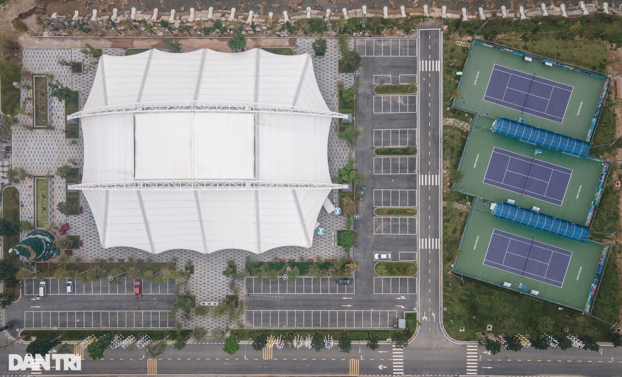Khám phá sân tennis trăm tỷ hiện đại nhất Việt Nam phục vụ SEA Games 31 - 2 Khám phá sân tennis trăm tỷ hiện đại nhất Việt Nam phục vụ SEA Games 31 - 2