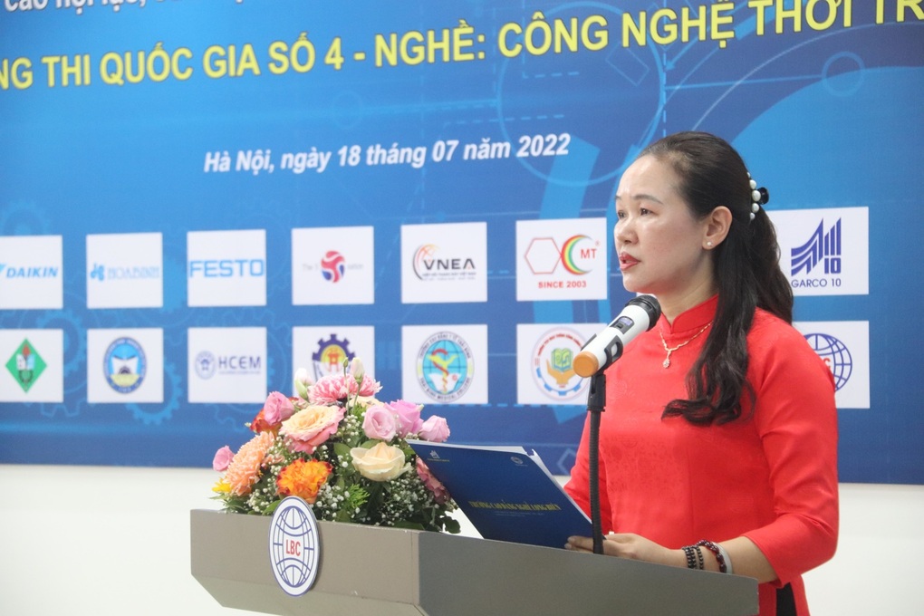 Sinh viên, người lao động cùng tranh tài kỹ năng nghề Công nghệ Thời trang - 3