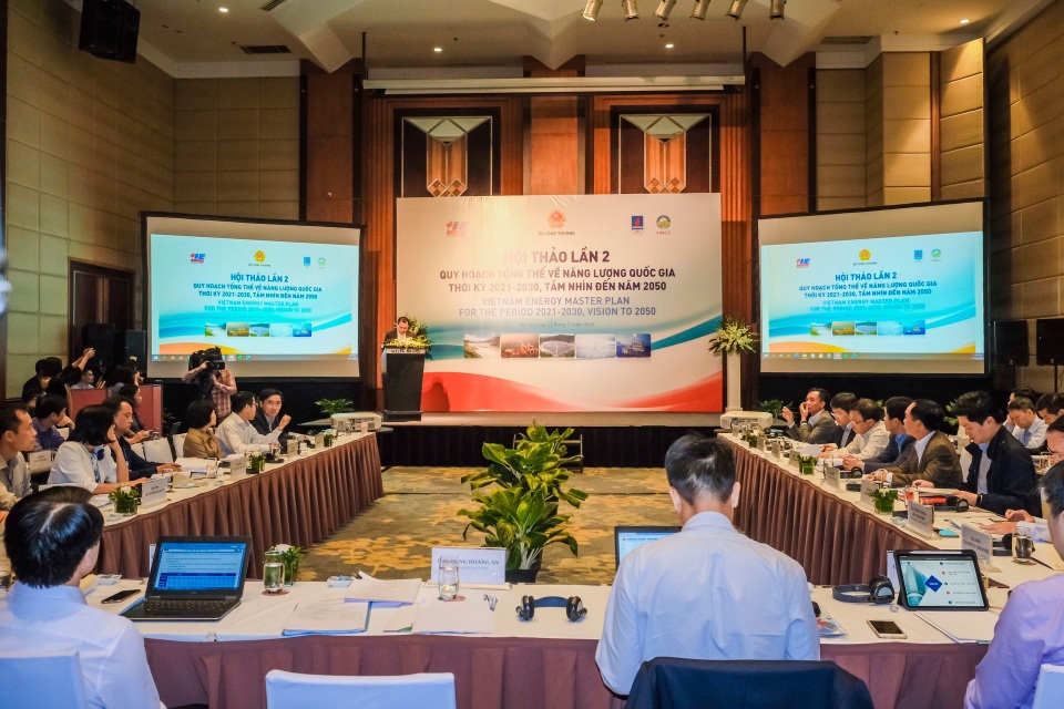 Quy hoạch tổng thể về năng lượng: Đề xuất loạt định hướng, xoá bỏ bất cập - 2 Quy hoạch tổng thể về năng lượng: Đề xuất loạt định hướng, xoá bỏ bất cập - 2