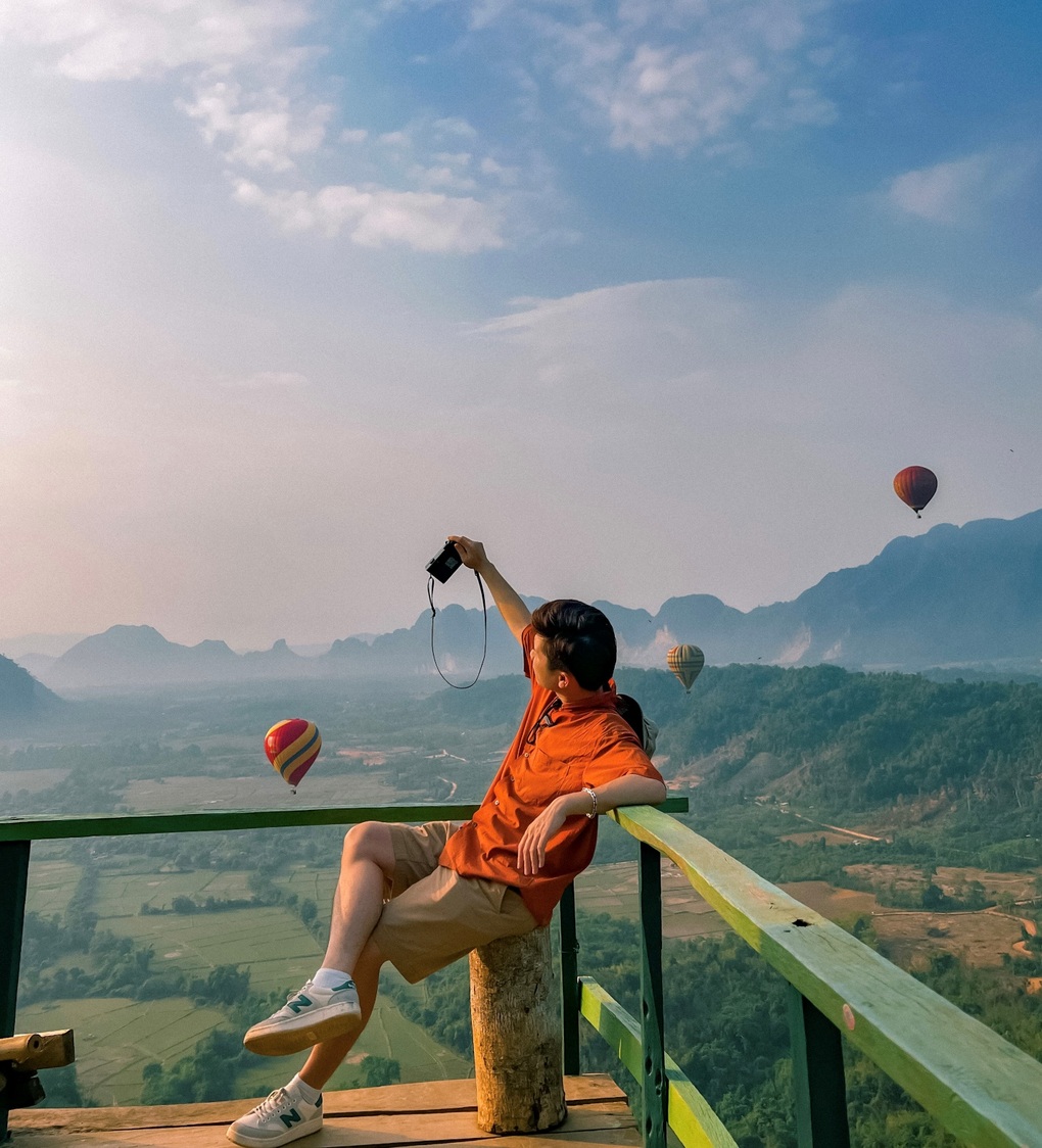 Đi Lào hết 5,5 triệu, khách Việt ngồi tàu cao tốc xịn, không bị chặt chém - 6