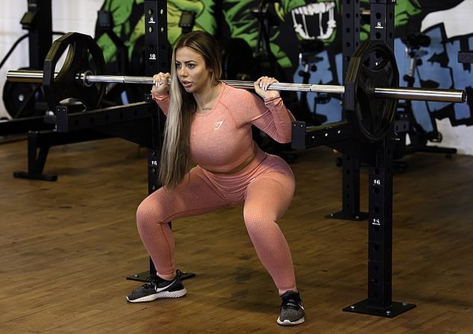 Holly Hagan gợi cảm hơn sau khi giảm cân - 7 Holly Hagan gợi cảm hơn sau khi giảm cân - 7