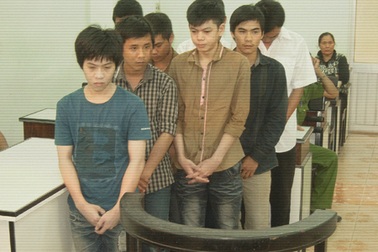 Người chết vì tiếng... nẹt pô