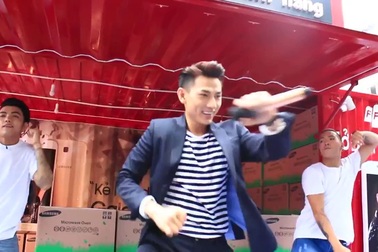 Không khí sôi động ngày đầu mở bán J7 Prime tại FPT Shop