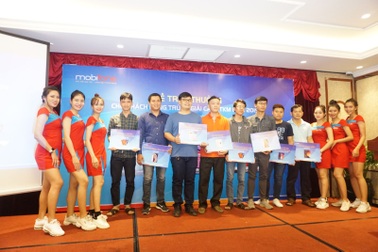 MobiFone tổ chức trao thưởng cho khách hàng trúng giải các chương trình khuyến mại năm 2019
