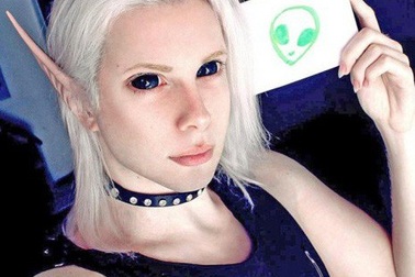 Kinh dị chàng trai chạy theo "mốt" phẫu thuật thành yêu tinh ngốn tiền khủng