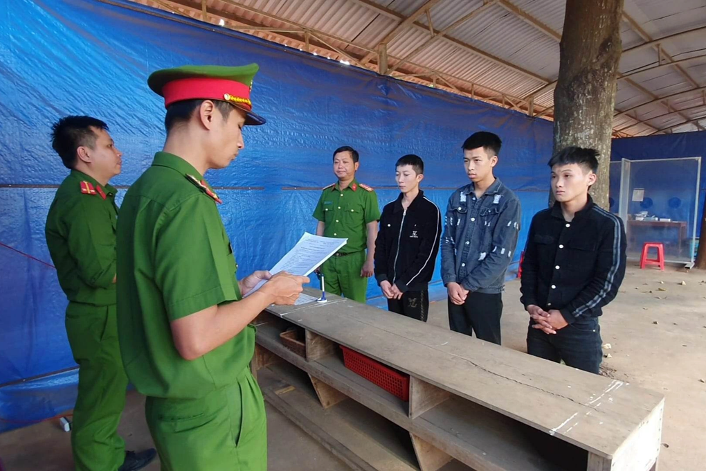 Bắt thêm 3 đối tượng trong vụ hỗn chiến kinh hoàng ở Đắk Lắk - 1 Bắt thêm 3 đối tượng trong vụ hỗn chiến kinh hoàng ở Đắk Lắk - 1
