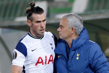 HLV Mourinho đưa ra "tối hậu thư" với Gareth Bale