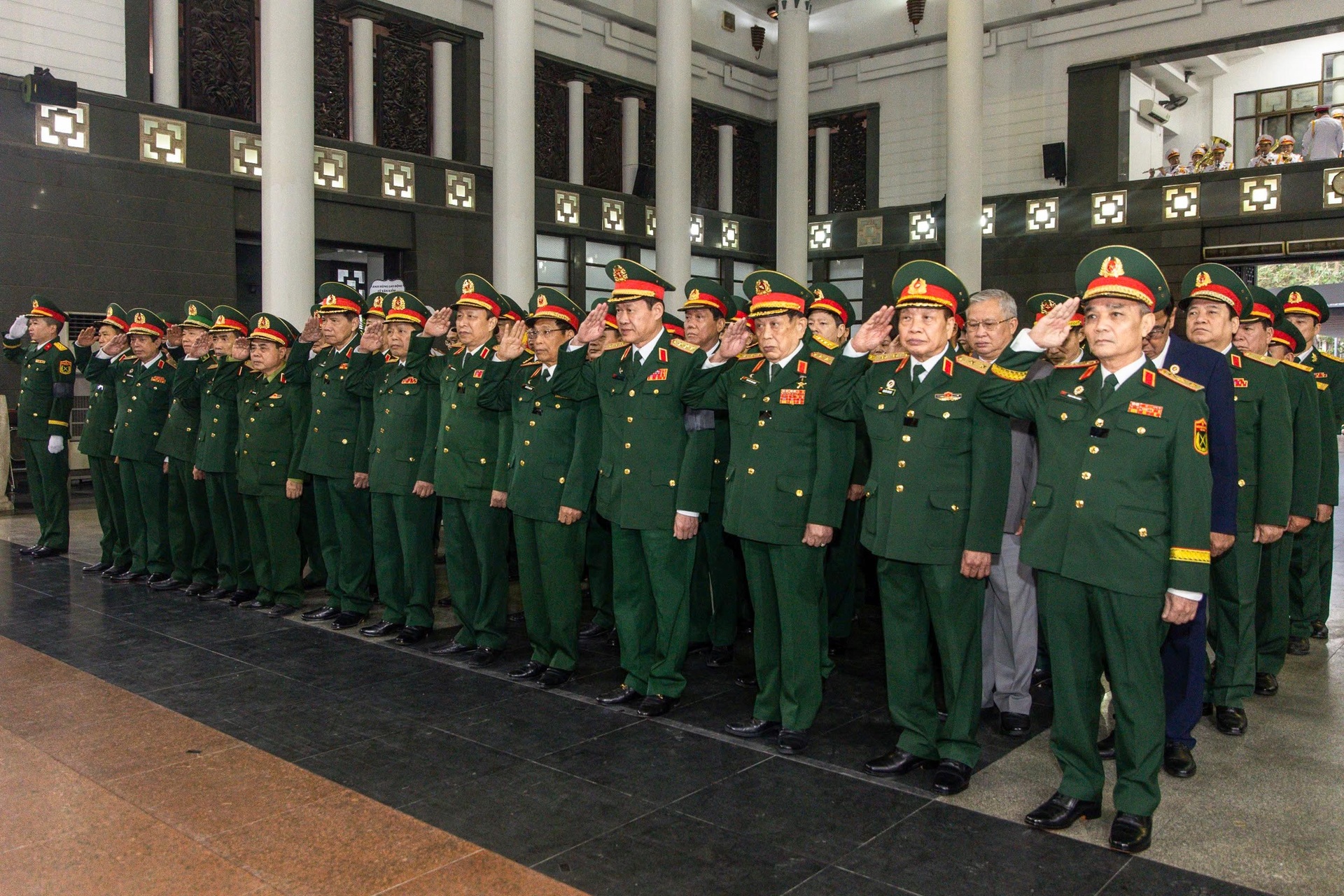 Lễ tang Trung tướng, Anh hùng lực lượng vũ trang Khuất Duy Tiến - 4 Lễ tang Trung tướng, Anh hùng lực lượng vũ trang Khuất Duy Tiến - 4
