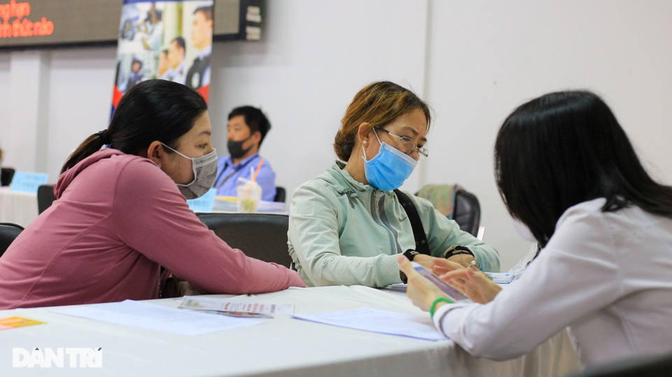 Kỹ sư công nghệ được tuyển dụng với mức lương 25 triệu đồng/tháng - 8 Kỹ sư công nghệ được tuyển dụng với mức lương 25 triệu đồng/tháng - 8