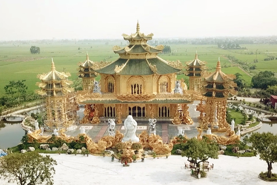 Mãn nhãn với ngôi chùa dát vàng ngay gần Hà Nội - 2 Mãn nhãn với ngôi chùa dát vàng ngay gần Hà Nội - 2