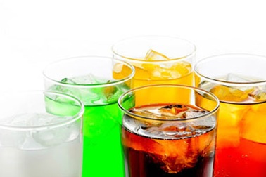 Lần đầu tiên nước ngọt có ga không cồn “lọt” top chịu thuế 10%