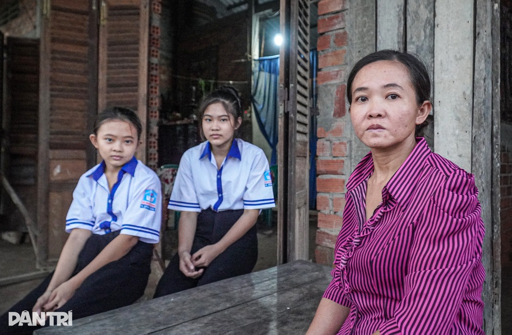 Mẹ nghèo khó cầu mong giúp đỡ để 2 con được tiếp tục đến trường - 3