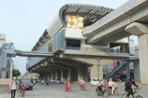 Ai đã bỏ phiếu cấm xe máy khi bus mới chỉ đáp ứng 4,3% nhu cầu đi lại