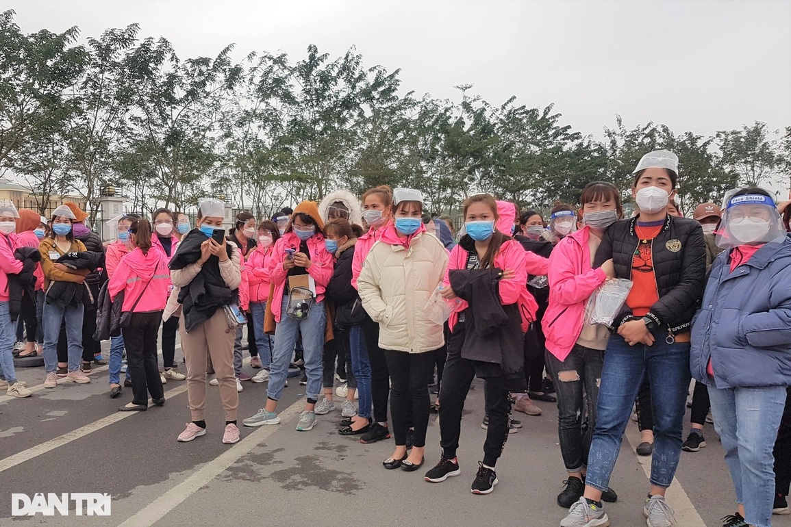 Ninh Bình: 5.000 công nhân đi làm trở lại sau vụ ngừng việc tập thể - 2 Ninh Bình: 5.000 công nhân đi làm trở lại sau vụ ngừng việc tập thể - 2