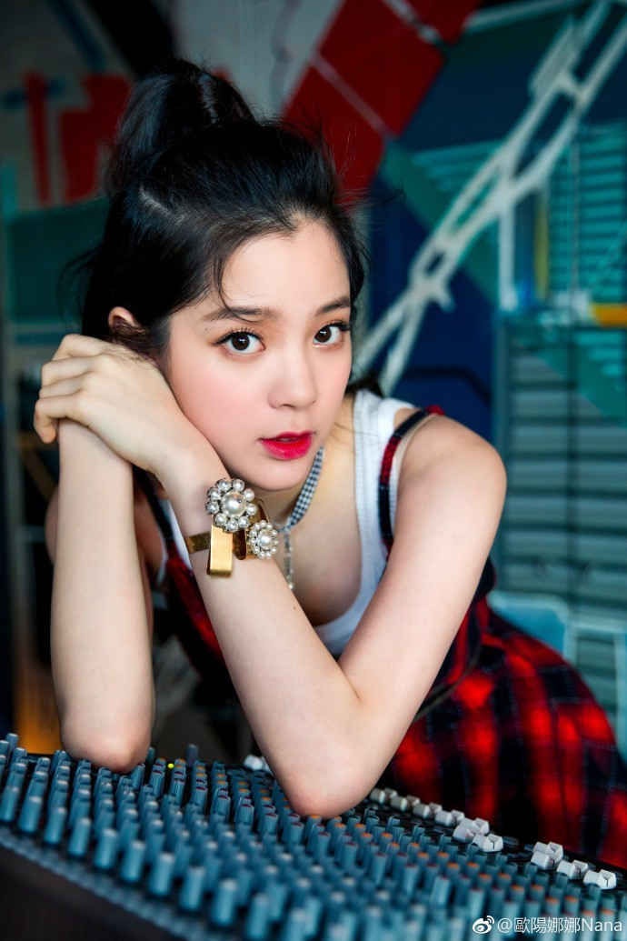 Công chúa Cello Âu Dương Na Na vừa giàu, vừa đẹp ở tuổi 21 - 7 Công chúa Cello Âu Dương Na Na vừa giàu, vừa đẹp ở tuổi 21 - 7