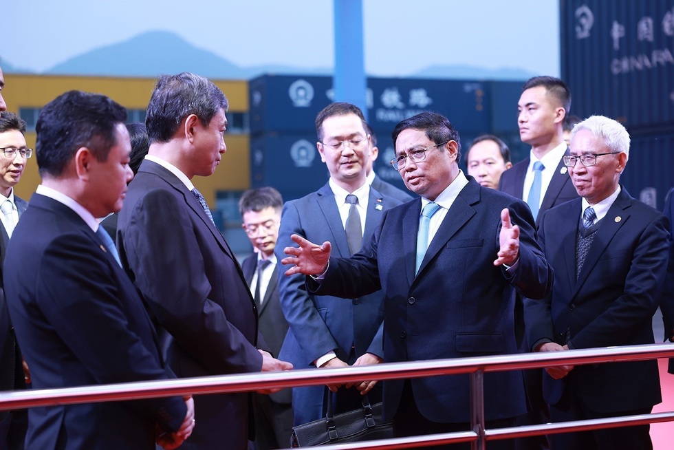 Thông thương đường sắt với Trung Quốc, mở cửa đưa hàng Việt ra thế giới - 7 Thông thương đường sắt với Trung Quốc, mở cửa đưa hàng Việt ra thế giới - 7