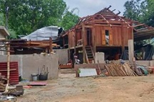 Hơn 60 nhà dân bị giông lốc làm hư hỏng, tốc mái