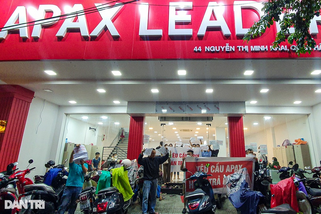 Phụ huynh tố Apax English Đà Nẵng thất hứa, đòi hoàn trả 593 triệu đồng - 3 Phụ huynh tố Apax English Đà Nẵng thất hứa, đòi hoàn trả 593 triệu đồng - 3