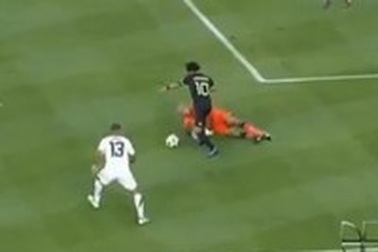 Bàn thắng đẹp mắt trở thành hiện tượng Youtube