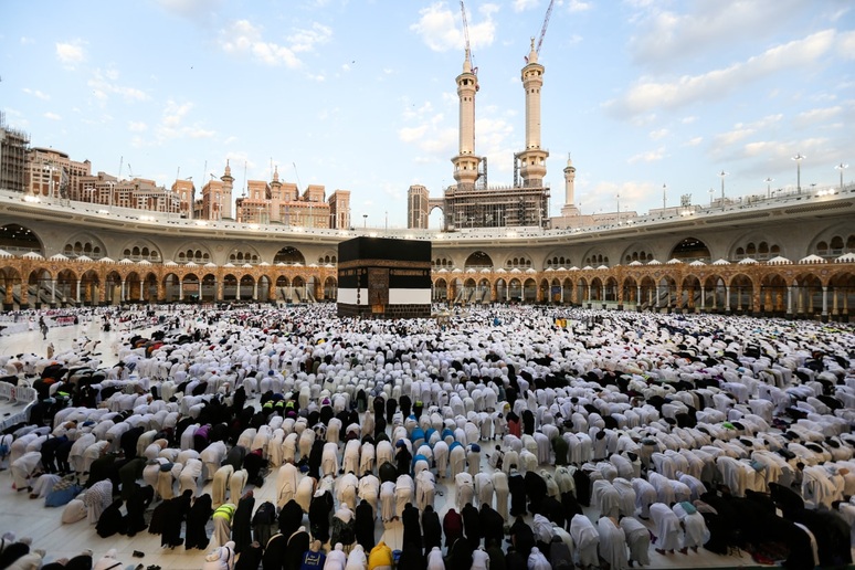 Thánh địa Mecca nóng 47 độ C, ít nhất 19 người hành hương thiệt mạng