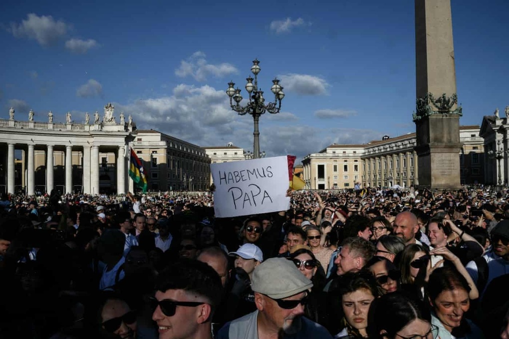 Vatican công bố tân Giáo hoàng Leo XIV - 2 Vatican công bố tân Giáo hoàng Leo XIV - 2