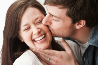 Vết nhọ nồi xinh trên má vợ