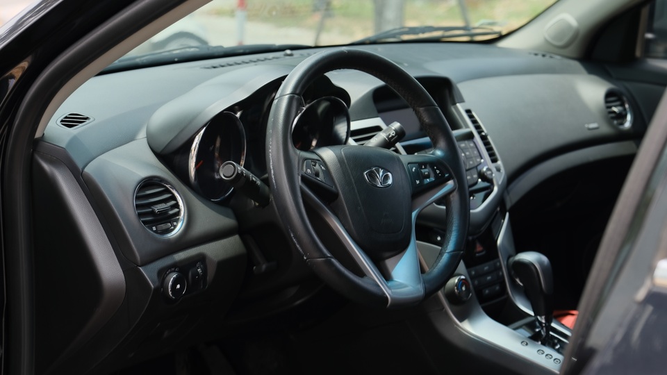 Daewoo Lacetti CDX giá 250 triệu - Xe Hàn sau 10 năm còn lại gì? - 7 Daewoo Lacetti CDX giá 250 triệu - Xe Hàn sau 10 năm còn lại gì? - 7