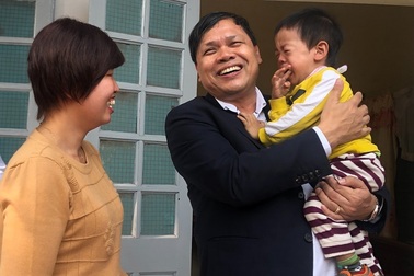 Người mẹ ung thư khao khát Bình An sẽ trở thành một "chiến sĩ áo trắng"