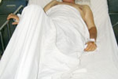 Học sinh đâm thầy giáo trọng thương 