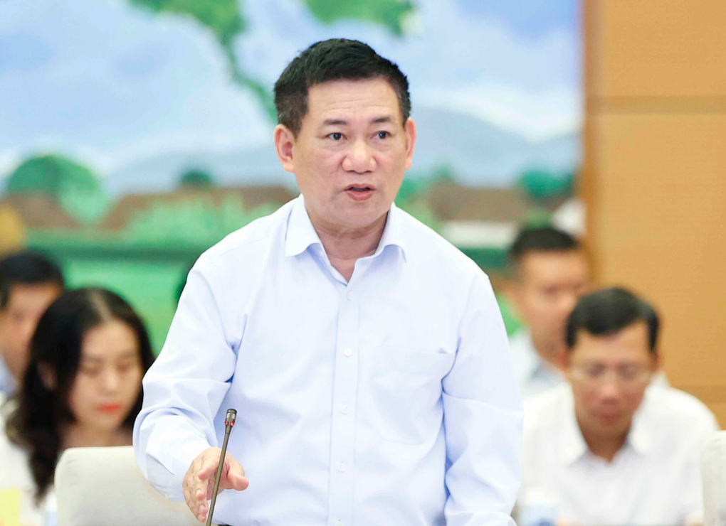 Chủ tịch Quốc hội yêu cầu đánh giá lại việc khoán xe công - 2 Chủ tịch Quốc hội yêu cầu đánh giá lại việc khoán xe công - 2