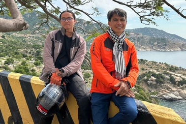 Lời “xin tiền đi chơi” gây sốc và chuyến từ thiện 1 tỷ đồng ở Điện Biên