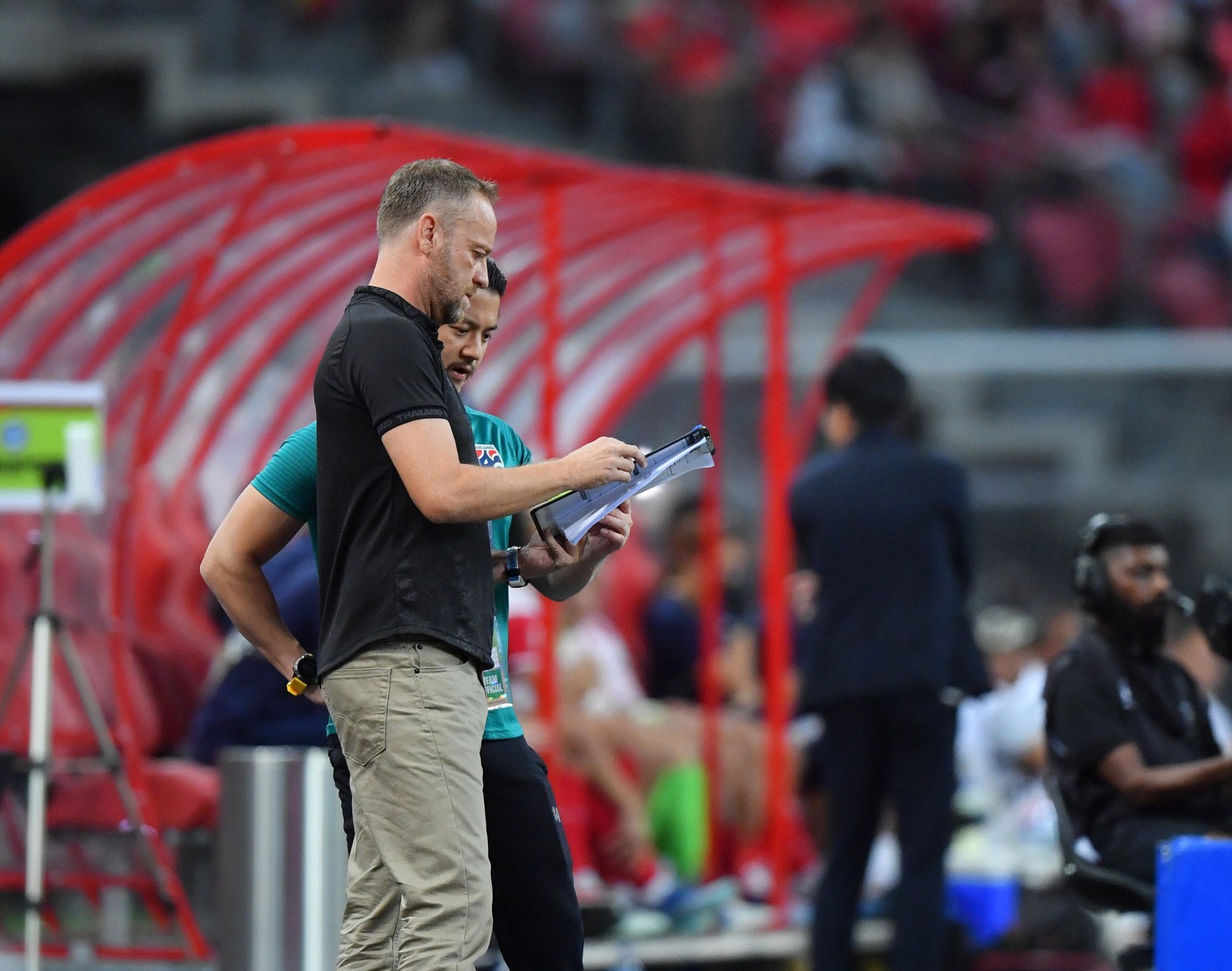 Tim Thailand mengucapkan selamat tinggal kepada Mano Polking, pelatih Jepang menggantikan - 2 Đội tuyển Thái Lan chia tay Mano Polking, HLV người Nhật Bản thay thế - 2