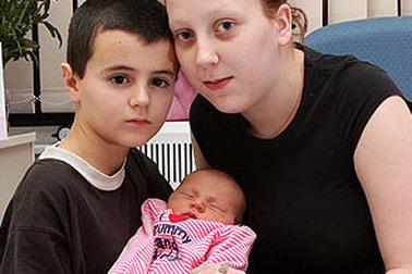 10 mối quan hệ cha con kỳ quặc nhất thế giới