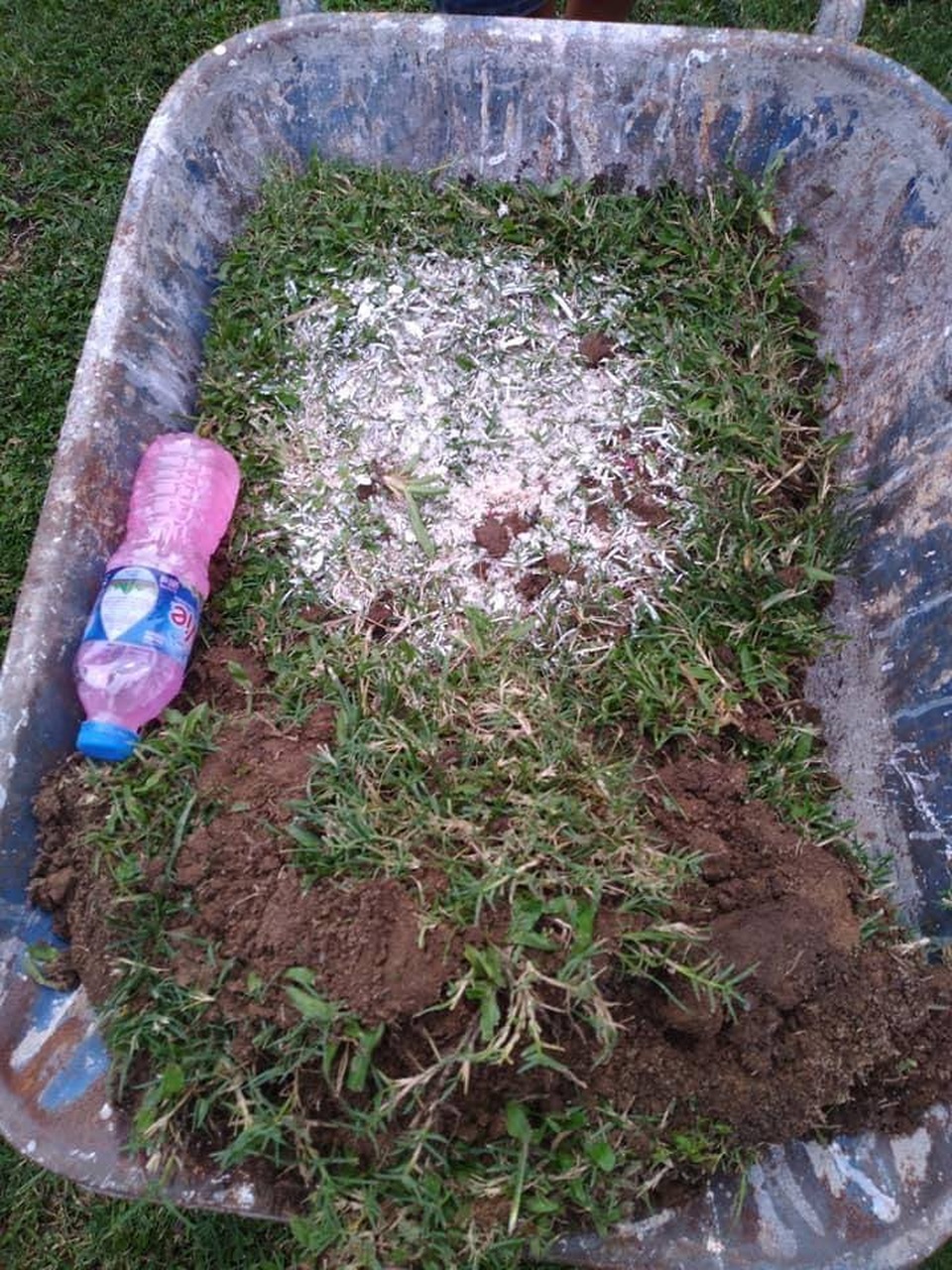 Sân Thiên Trường bị yểm bùa trước trận CLB Nam Định gặp Quảng Nam? - 1 Sân Thiên Trường bị yểm bùa trước trận CLB Nam Định gặp Quảng Nam? - 1