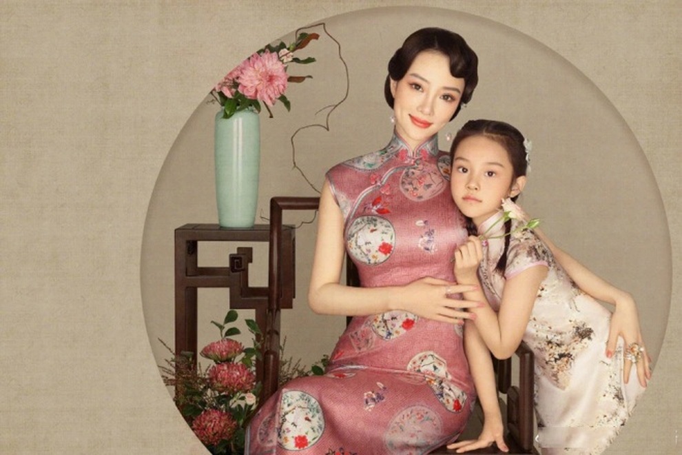 Lý Tiểu Lộ: Ảnh hậu bị tẩy chay, đuổi khỏi làng giải trí vì vướng bê bối - 10 Lý Tiểu Lộ: Ảnh hậu bị tẩy chay, đuổi khỏi làng giải trí vì vướng bê bối - 10