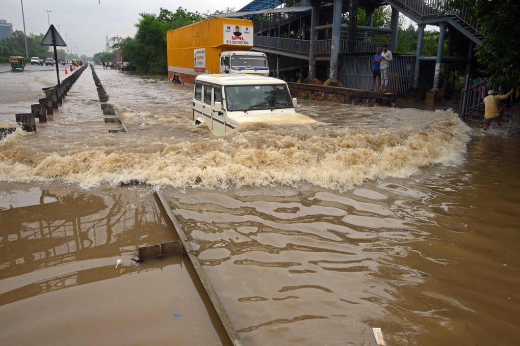 Lũ lụt, lở đất làm ít nhất 22 người chết ở Ấn Độ - 1 Lũ lụt, lở đất làm ít nhất 22 người chết ở Ấn Độ - 1