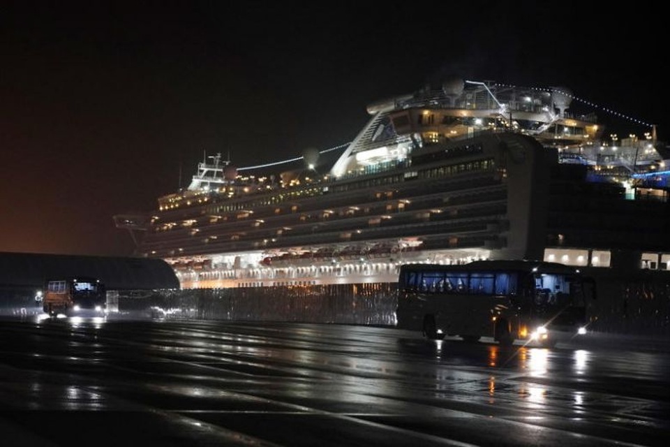 Mỹ sơ tán gần 400 công dân khỏi du thuyền Diamond Princess trong đêm - 4 Mỹ sơ tán gần 400 công dân khỏi du thuyền Diamond Princess trong đêm - 4