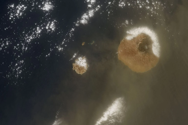 Đám mây bụi Sahara quét qua Đại Tây Dương lớn nhất từ trước đến nay