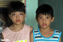 Hai trẻ mồ côi đêm đêm ôm di ảnh mẹ, khóc nghẹn ngào