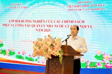 "Xây dựng chính sách không phải để hành dân, hành doanh nghiệp”