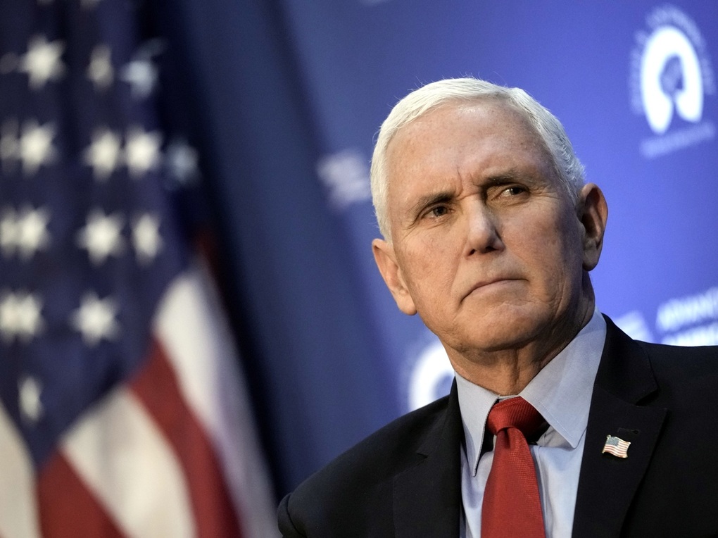 FBI khám nhà cựu Phó Tổng thống Mike Pence, phát hiện thêm một tài liệu mật - 1 FBI khám nhà cựu Phó Tổng thống Mike Pence, phát hiện thêm một tài liệu mật - 1