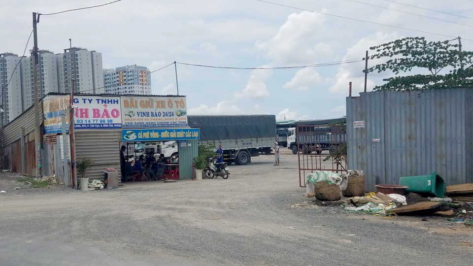 Bị tạm giữ xe oan, chủ xe tá hỏa mất gần 13 triệu tiền phí gửi xe - 1 Bị tạm giữ xe oan, chủ xe tá hỏa mất gần 13 triệu tiền phí gửi xe - 1