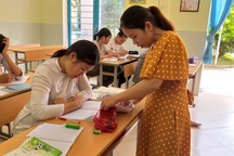 Lớp học cộng đồng miễn phí cho trẻ em nghèo