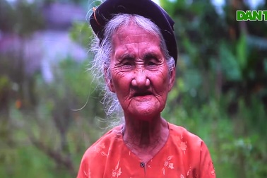 Chia sẻ của cụ bà 85 tuổi từng nhiều lần đạp xe lên xã xin thoát nghèo