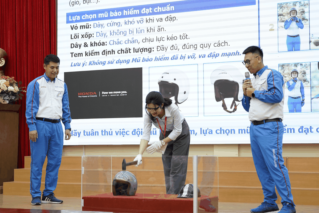 Honda tổ chức hội thảo tăng cường giáo dục an toàn giao thông cho học sinh THPT - 4 Honda tổ chức hội thảo tăng cường giáo dục an toàn giao thông cho học sinh THPT - 4